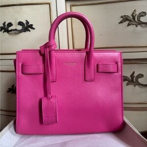 YSL Sac Du Jour nano in pink!